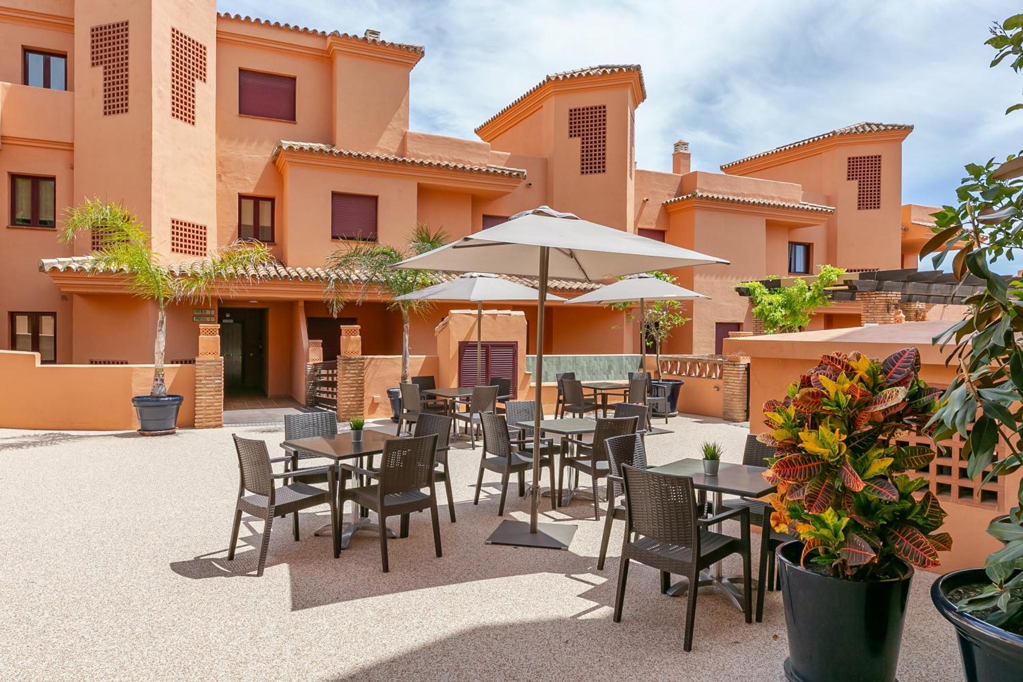 Royal Marbella Golf Resort Estepona Exterior foto